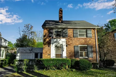 185 Audubon Dr, Amherst, NY 14226