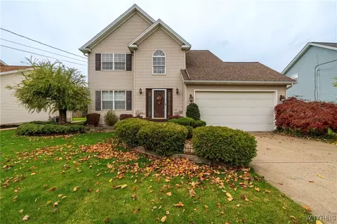 128 Miller Rd, Getzville, NY 14068