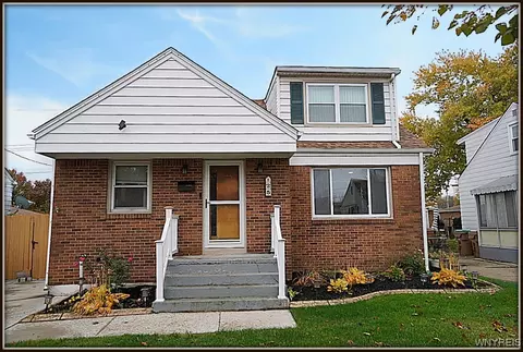 25 Mcnaughton Ave, Cheektowaga, NY 14225