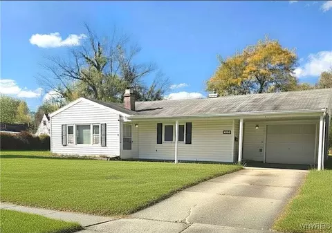 20 Nicholas Dr N, Tonawanda, NY 14150