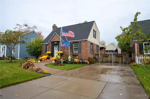 160 Meadow Ln, Buffalo, NY 14223