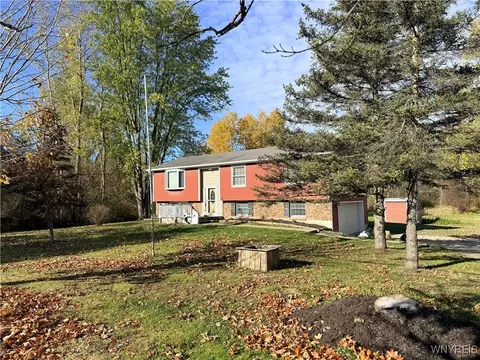 450 Lapp Rd, Bennington, NY 14004