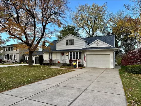 275 Cindy Dr, Amherst, NY 14221