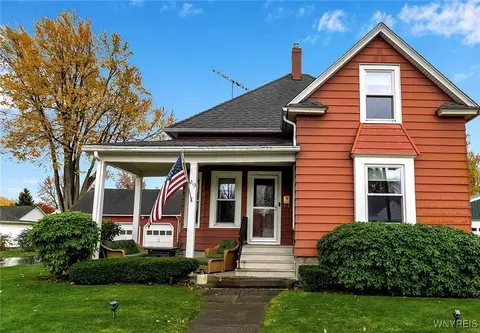 213 Frank St, Shelby, NY 14103