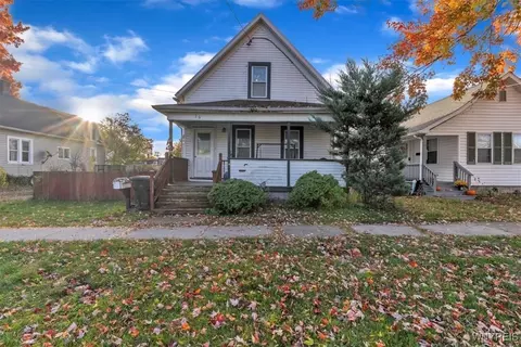 29 1st Ave, North Tonawanda, NY 14120