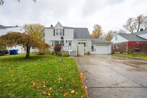 119 Jasper Dr, Amherst, NY 14226
