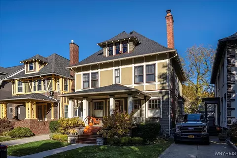 139 Dorchester Rd, Buffalo, NY 14213
