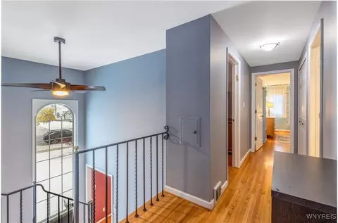 Entry Way - 116 The Paddock, Amherst, NY 14221 photo 4 of 4