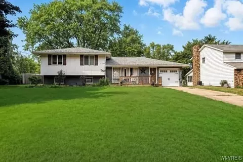 7400 Saint Joseph Rd, Niagara, NY 14304