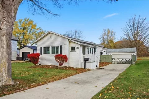 152 S Main St, Batavia, NY 14020