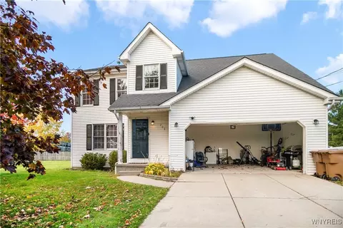 208 Crabapple Ln, Cheektowaga, NY 14227