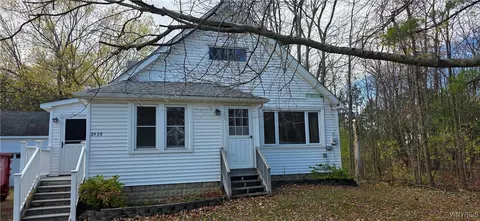 2920 Angle Rd, Orchard Park, NY 14127