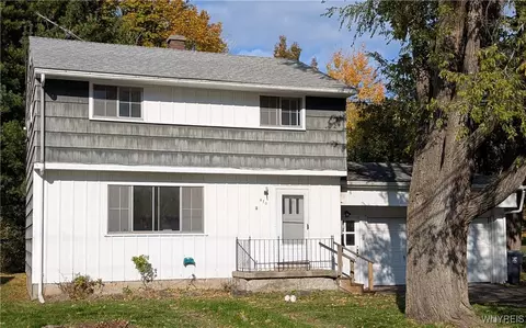 470 Oak St, Porter, NY 14174