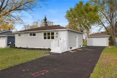 117 Albert St, Depew, NY 14043