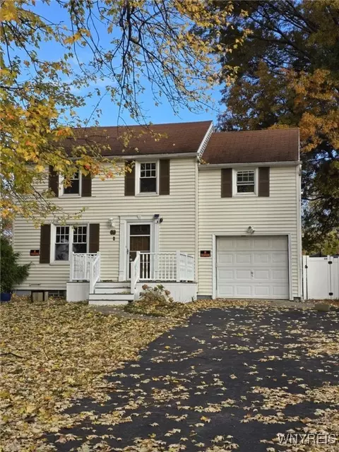 134 Arrowhead Dr, Gates, NY 14624