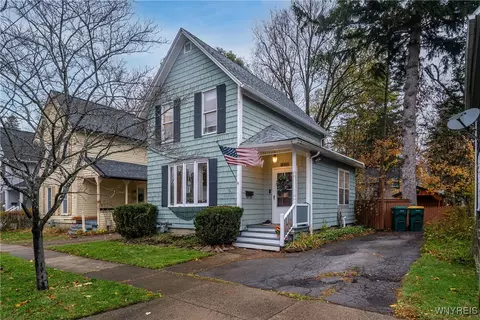 560 Persons St, Aurora, NY 14052