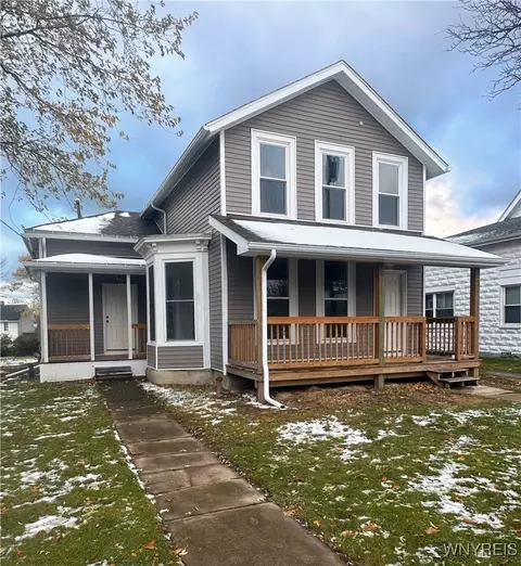 320 Central Ave, Hanover, NY 14136