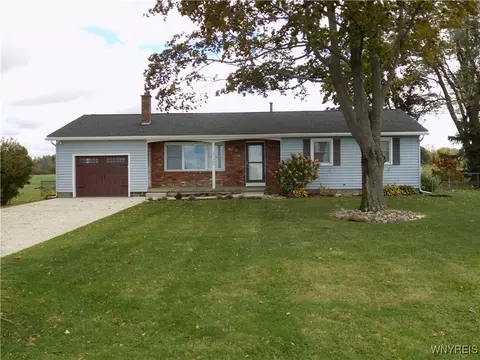 7305 Sisson Hwy, Hamburg, NY 14075
