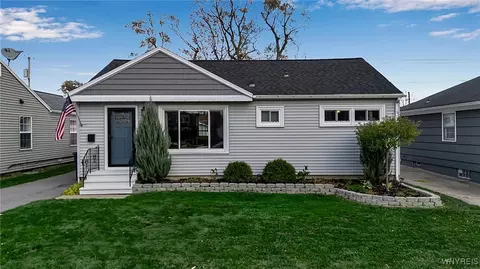 21 Campbell Ave, Buffalo, NY 14216