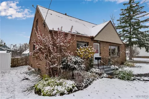 190 West Ave, Depew, NY 14043