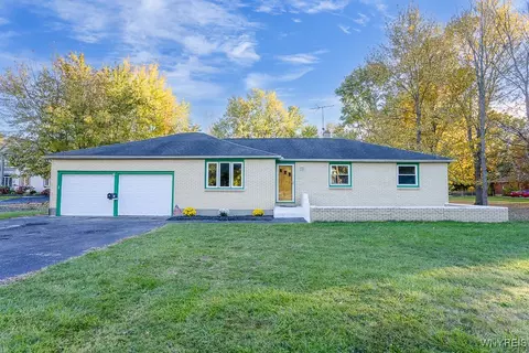 8115 Tonawanda Creek Rd, East Amherst, NY 14051