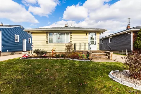 396 Cleveland Dr, Buffalo, NY 14223