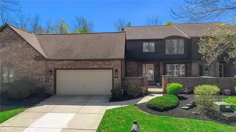 122 Hidden Ridge Cmn, Amherst, NY 14221