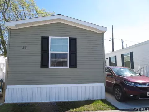 54 Shamrock Dr, Lackawanna, NY 14218