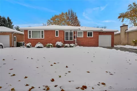 219 Forest Hill Dr, Amherst, NY 14221