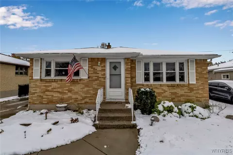 203 Lydia Ln, Cheektowaga, NY 14225