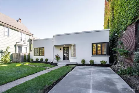13 Park St, Buffalo, NY 14201