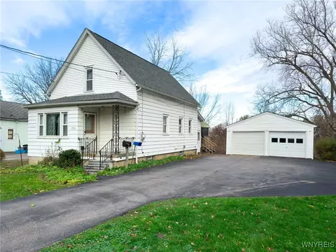 1276 Indian Church Rd, West Seneca, NY 14224