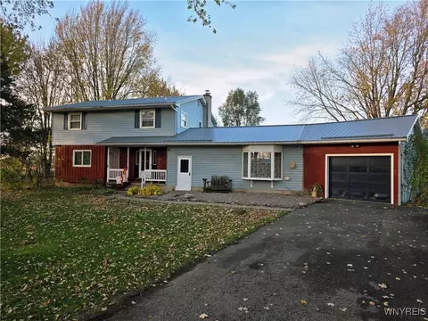 8447 Bunkerhill Rd, Royalton, NY 14067