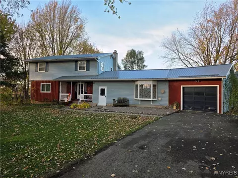 8447 Bunkerhill Rd, Royalton, NY 14067