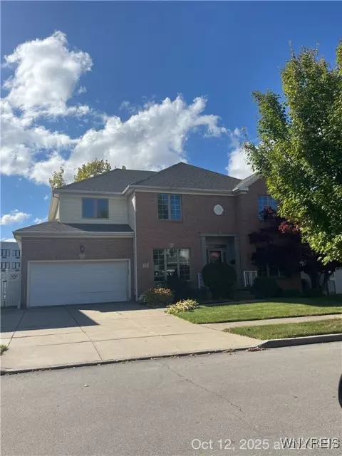 77 William Price Pkwy, Buffalo, NY 14214