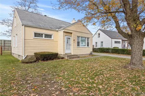 82 Ontario Dr, Cheektowaga, NY 14225