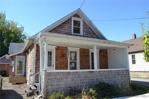 62 Douglas St, Tonawanda, NY 14150