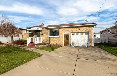 220 Enez Dr, Depew, NY 14043