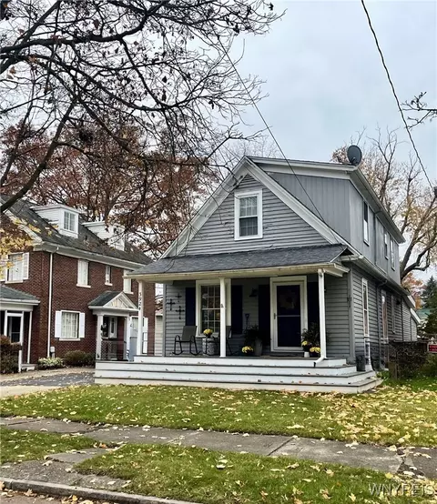 3924 Washington St, Niagara Falls, NY 14305