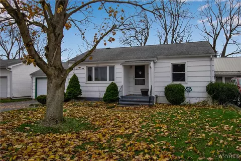 14 Flint Ave, Newstead, NY 14001