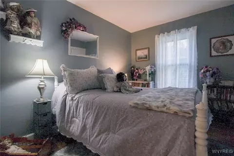 Bedroom - 511 S Academy, Ridgeway, NY 14103 photo 4 of 8