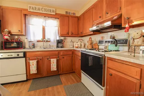 Kitchen - 511 S Academy, Ridgeway, NY 14103 photo 2 of 3