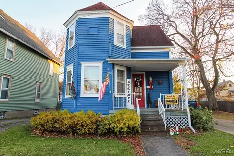 Exterior - 511 S Academy, Ridgeway, NY 14103 photo 3 of 14