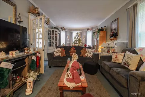 Living - 511 S Academy, Ridgeway, NY 14103 photo 2 of 4