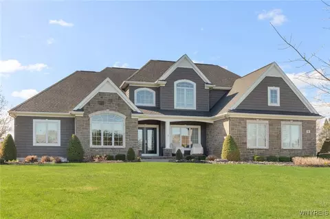4 Evergreen, Orchard Park, NY 14127