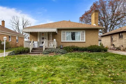 32 Woodland Ter, Cheektowaga, NY 14225