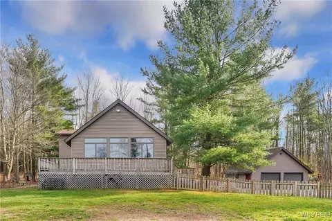 1276 Mill Rd, Aurora, NY 14052