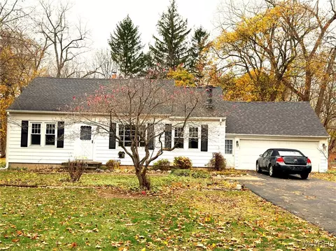 4620 Ransom Rd, Clarence, NY 14031