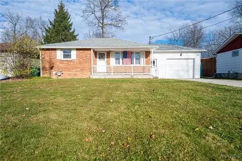 3858 Cornell St, Hamburg, NY 14075
