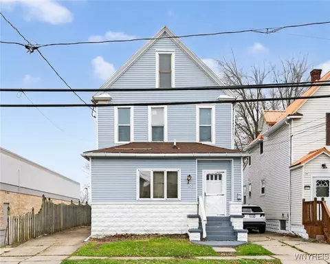 221 Kirby Ave, Lackawanna, NY 14218